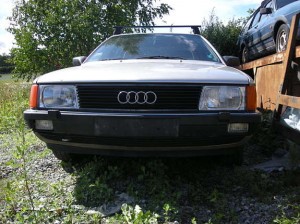 Audi 100 med tåkelys i fanger. Vil jeg ha det?